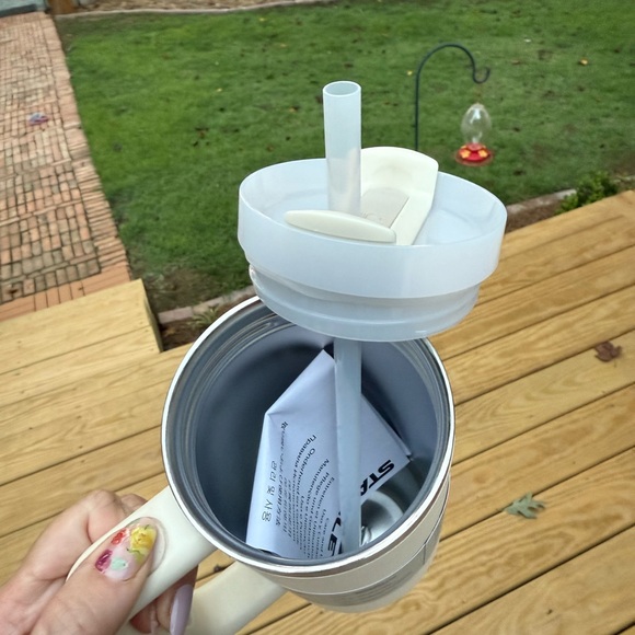 Stanley 30 oz. Quencher H2.0 Tumbler in Cream - Picture 8 of 8